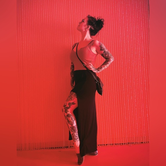 Meet your Posher, Sam - Picture 2 of 3